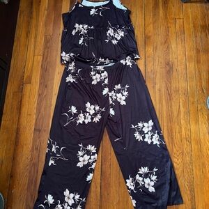 SHEIN Black Floral Sleeveless Two-Piece Pajama Set with White Blossoms